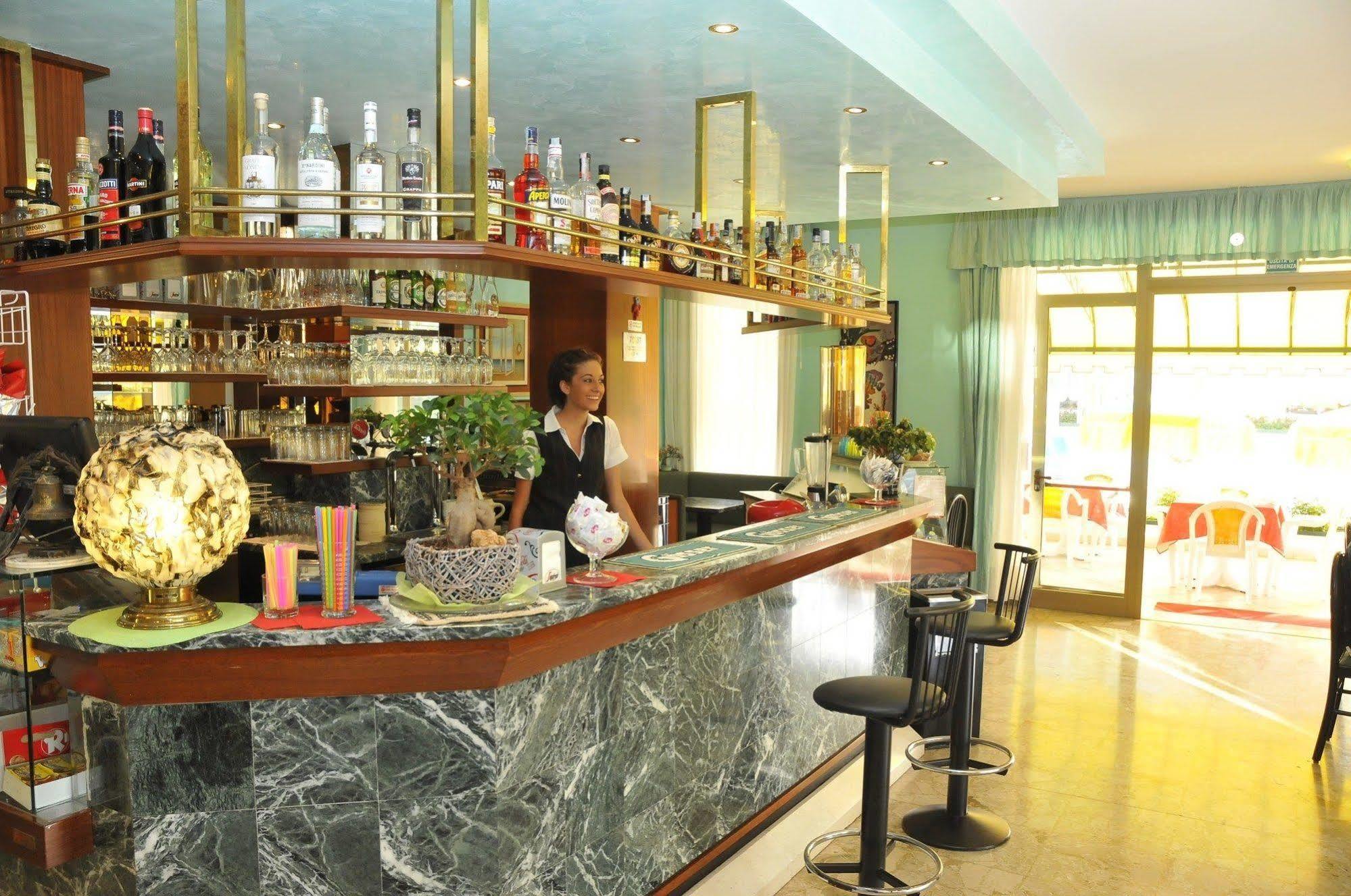 Hotel Jadran Lido di Jesolo Exterior foto